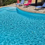 Villa Sur L'ile Des Marinas Avec Piscine, Parking Et Ponton Privé