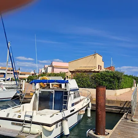 Villa Sur L'ile Des Marinas Avec Piscine, Parking Et Ponton Privé