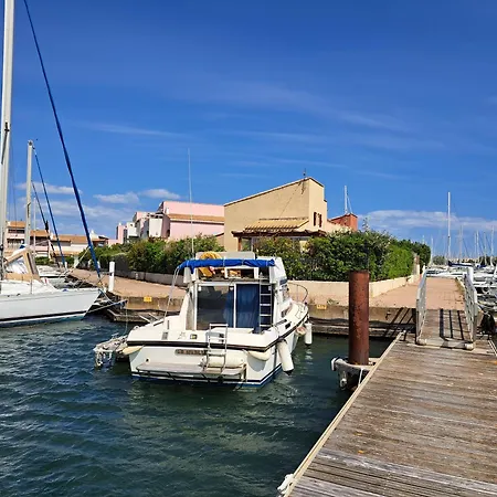 Sur L'ile Des Marinas Avec Piscine, Parking Et Ponton Prive Vila Agde