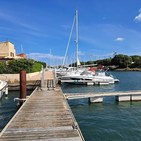 Villa Sur L'ile Des Marinas Avec Piscine, Parking Et Ponton Privé *