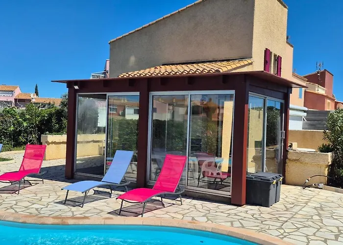 Villa Sur L'ile Des Marinas Avec Piscine, Parking Et Ponton Prive *